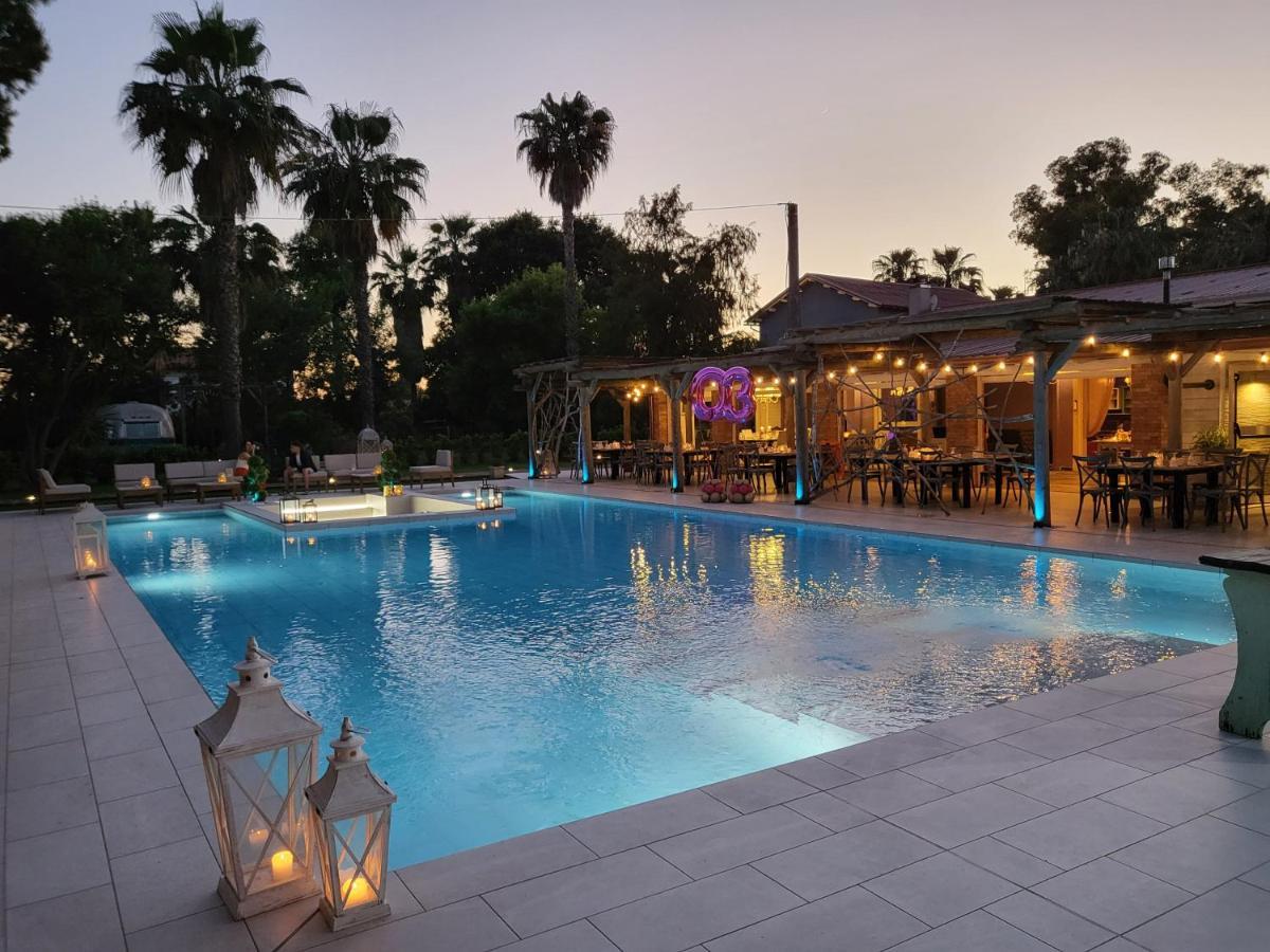 Paradise Ranch Hotel Borgo Sabotino Buitenkant foto