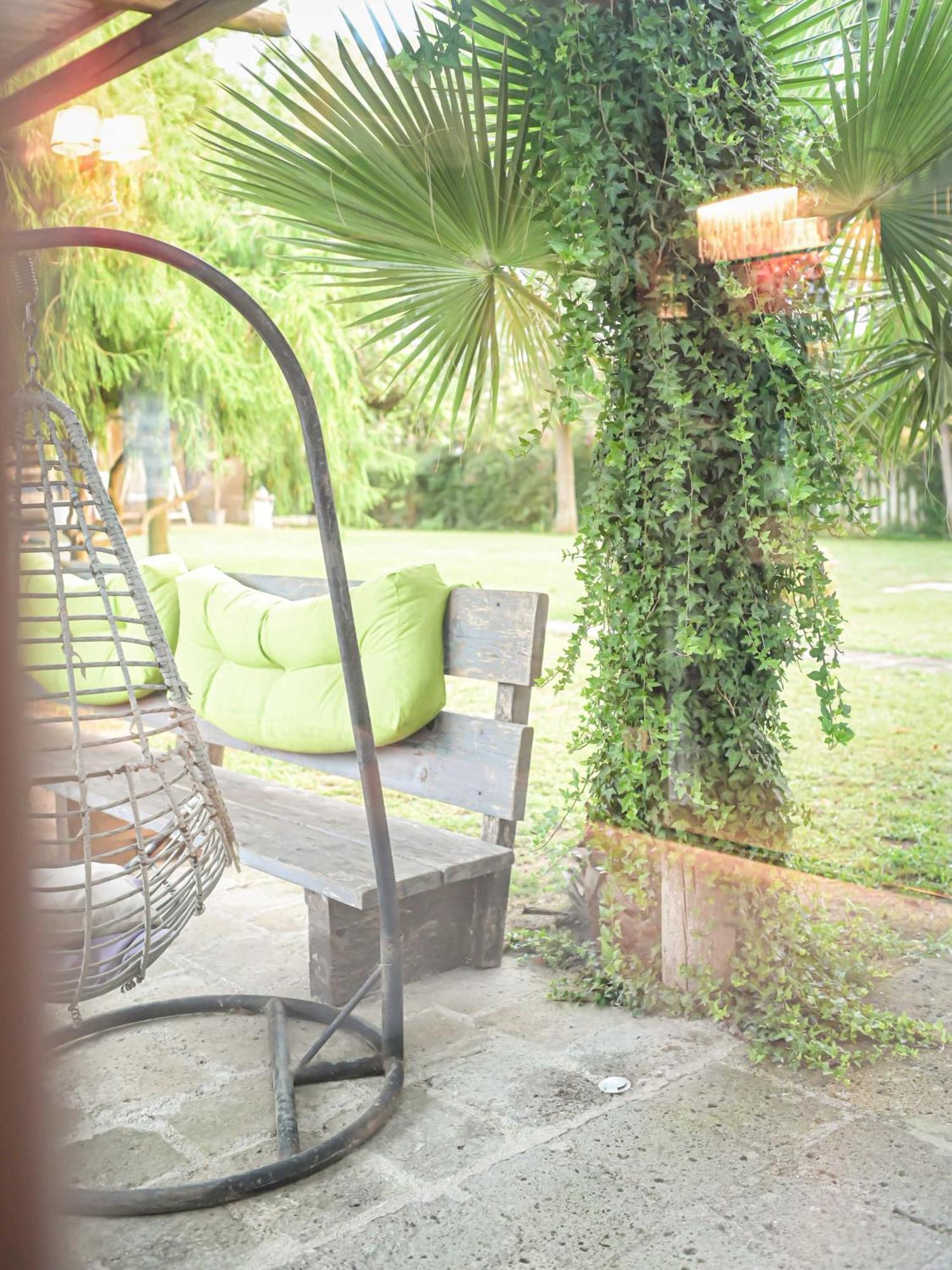Paradise Ranch Hotel Borgo Sabotino Buitenkant foto