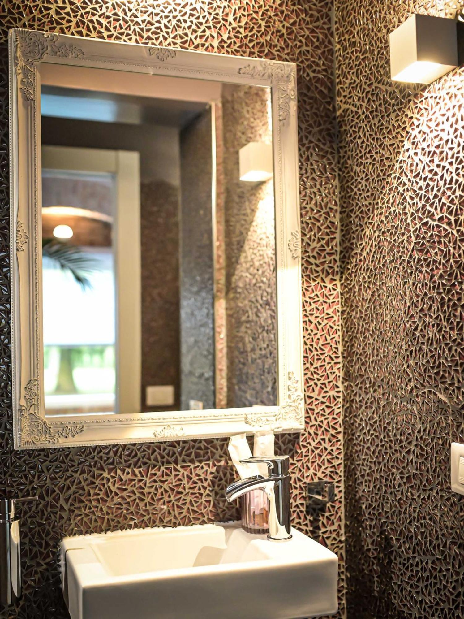 Paradise Ranch Hotel Borgo Sabotino Buitenkant foto